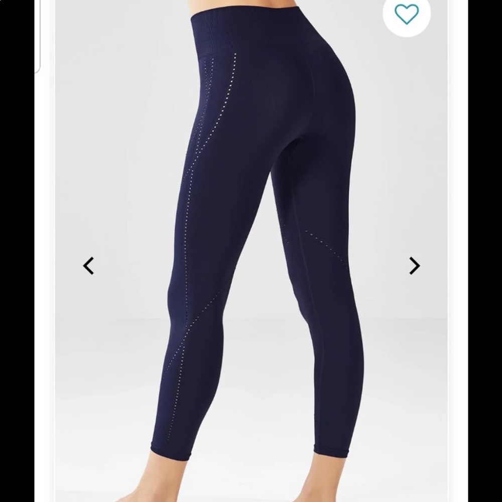 Fabletics dot capris size xs